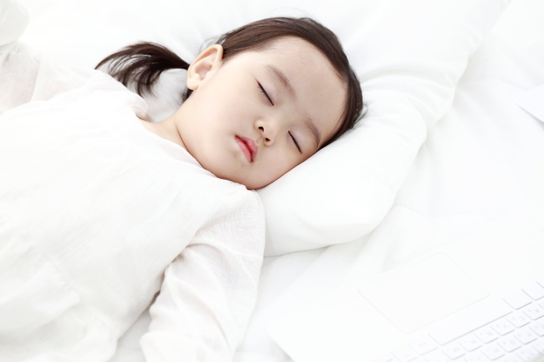 잠들지 않는 아이들을 위한 5초 수면 비법